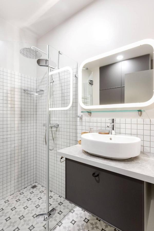 Happy Inn Laime Studio, Self Check-In-24-7, A-C, Parking-In-The-Underground-Garage Vilnius Exterior photo