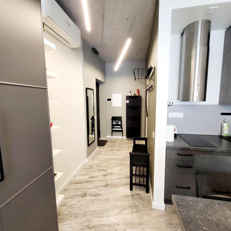 Happy Inn Laime Studio, Self Check-In-24-7, A-C, Parking-In-The-Underground-Garage Vilnius Exterior photo